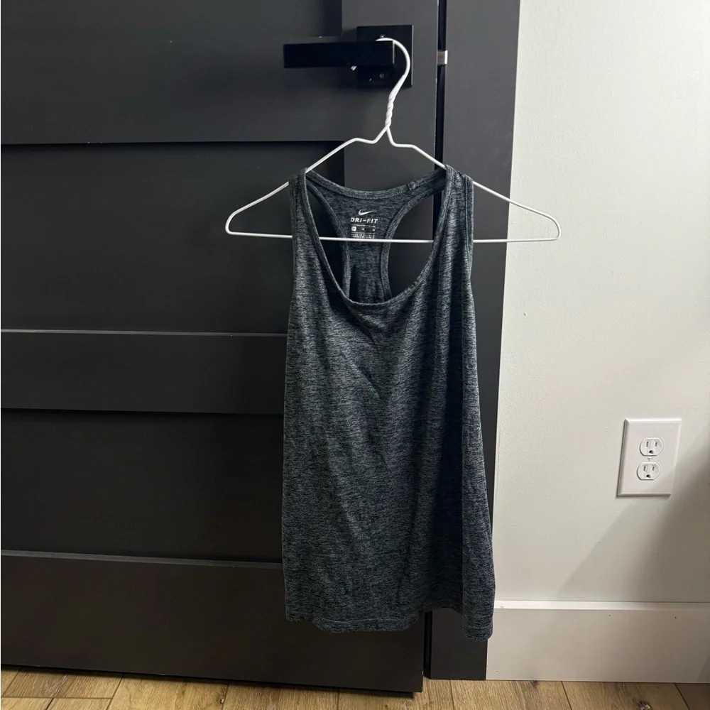Nike Dri-Fit Gray Tank Running Active Women’s Medium